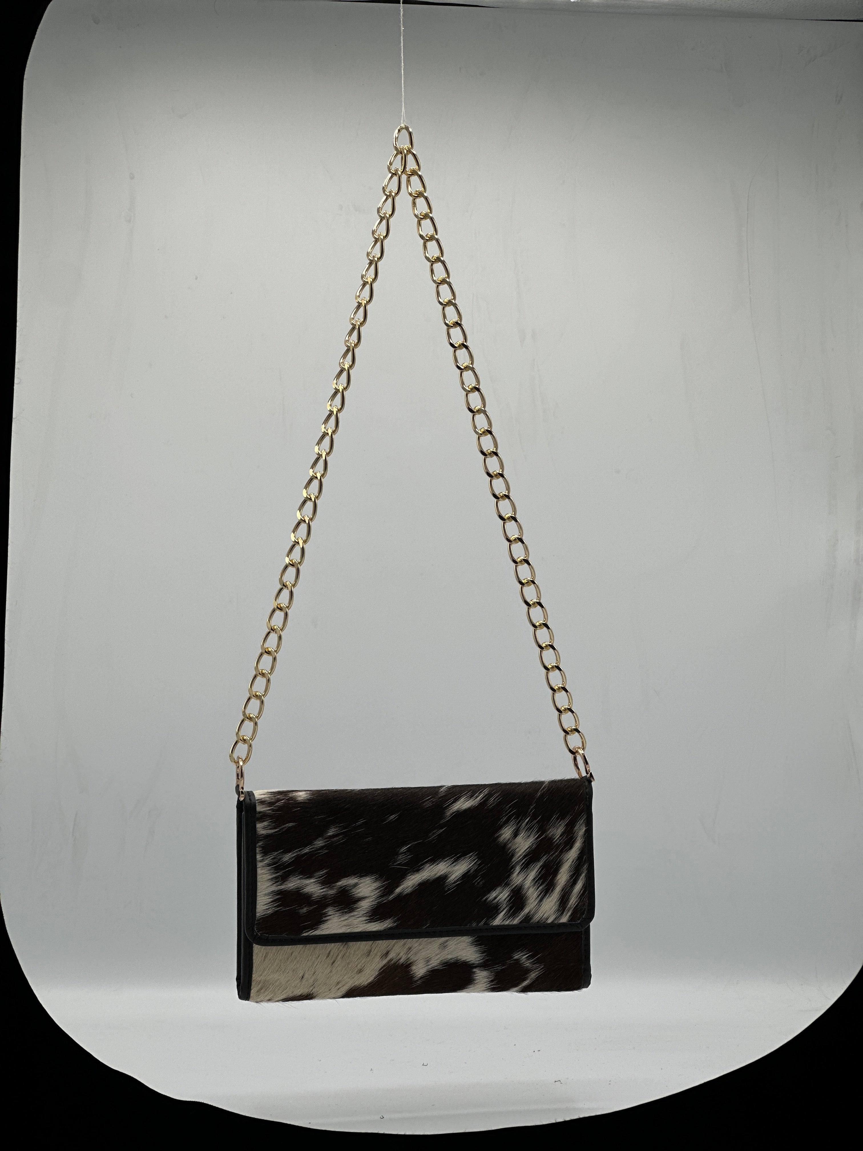 Black hair on clutch