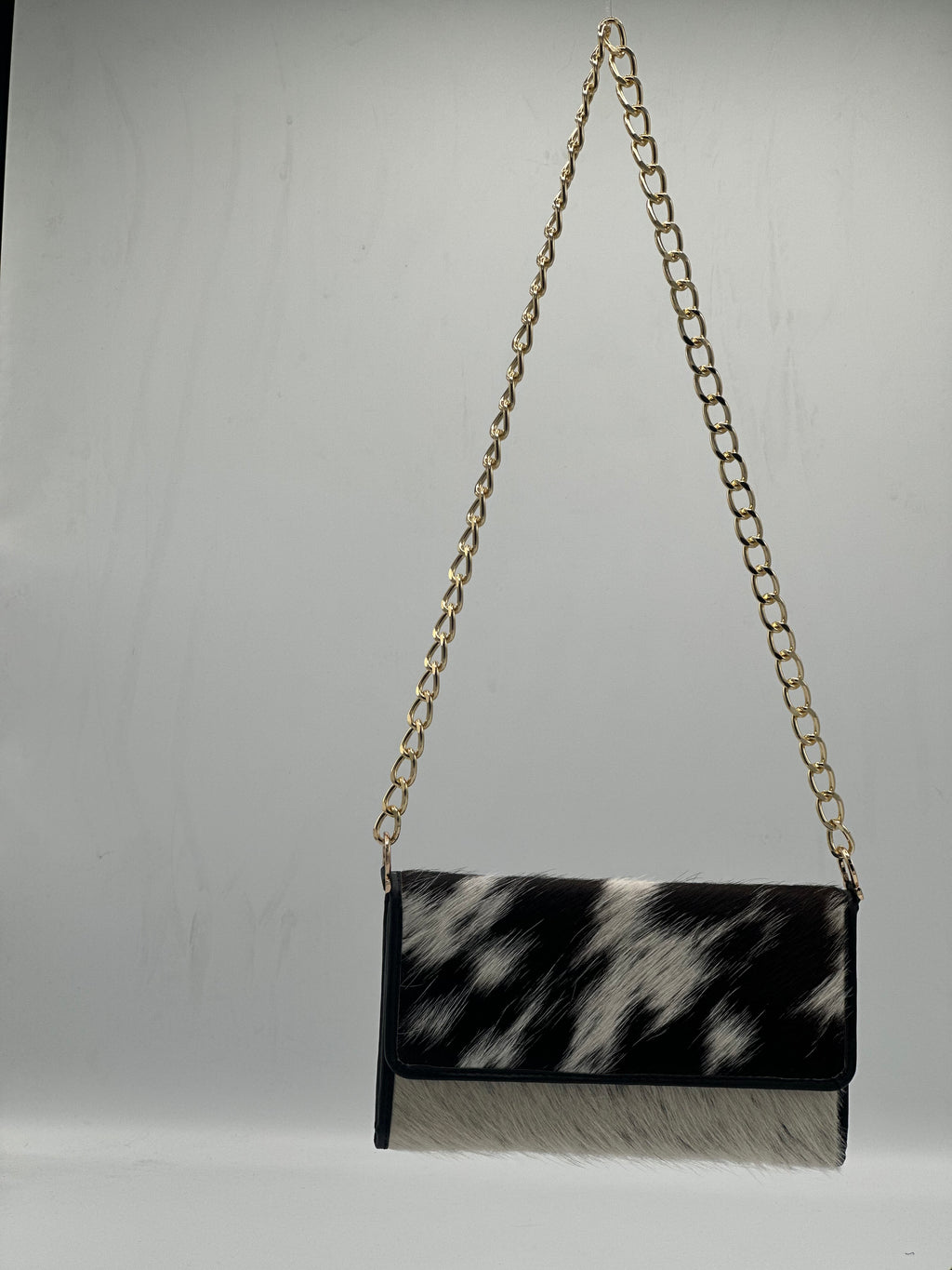 Black hair on clutch