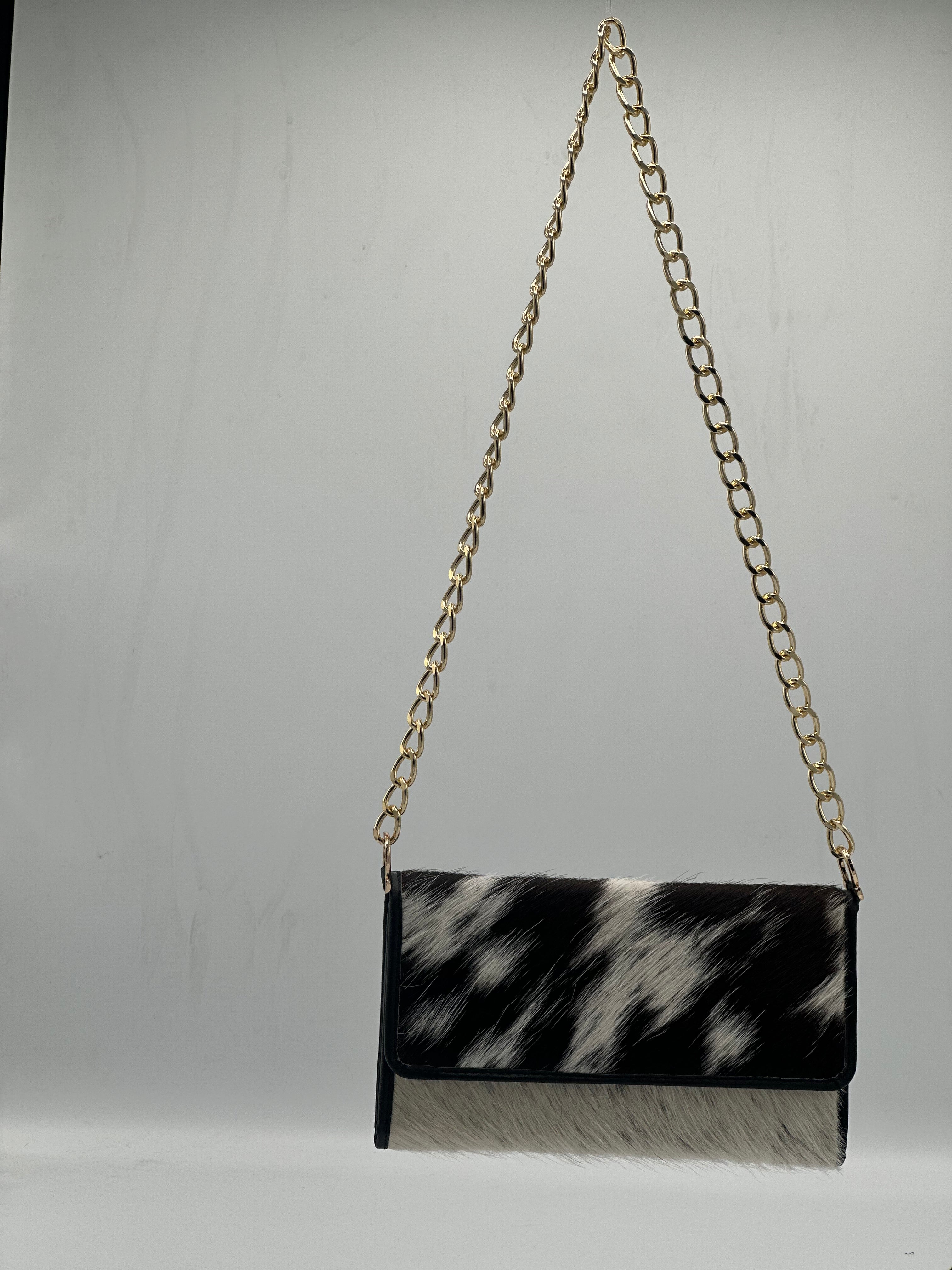 Black hair on clutch