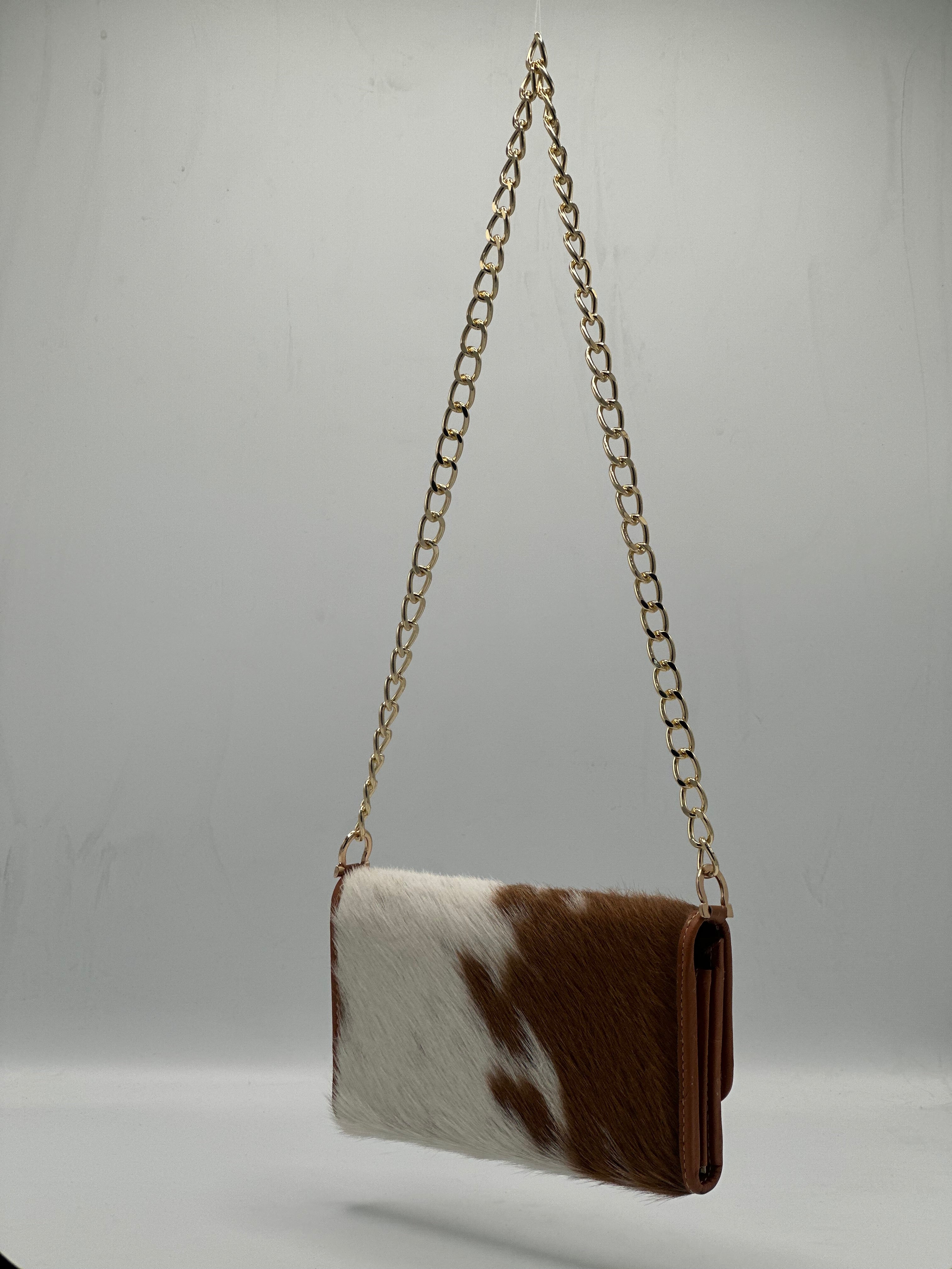 Brown hair on clutch