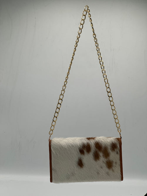 Brown hair on clutch